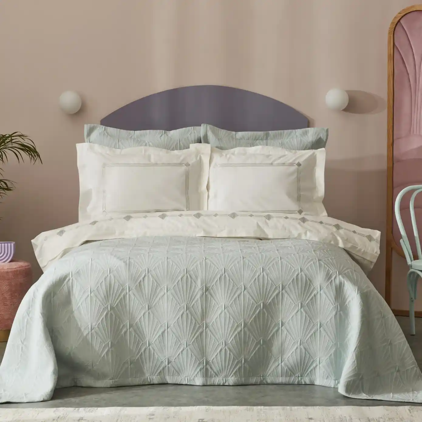 Karaca Home Diamond Mavi Çift Kişilik Yatak Takımı Dekorasyonda Şıklık ve Konfor