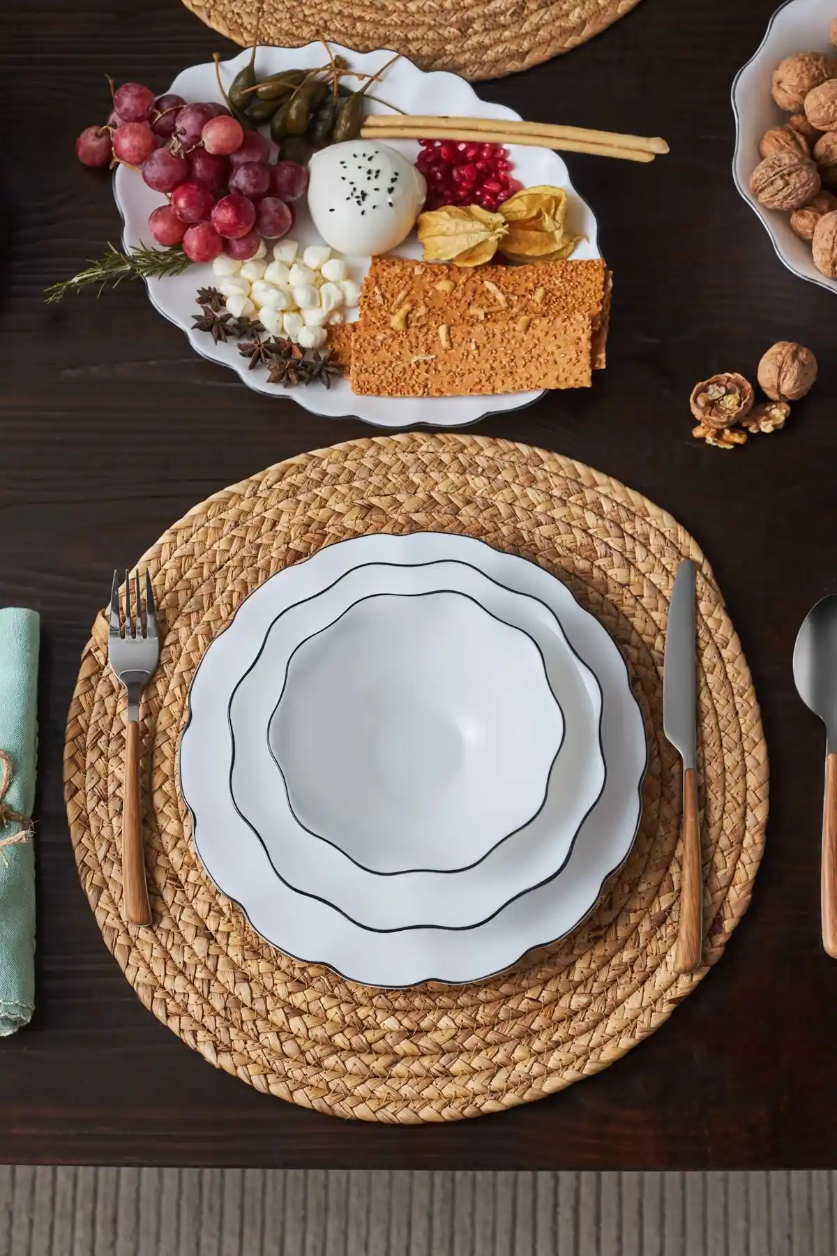 Karaca Lina Yemek Takımı ile Modern ve Zarif Sofralar Yaratmanın Yolları