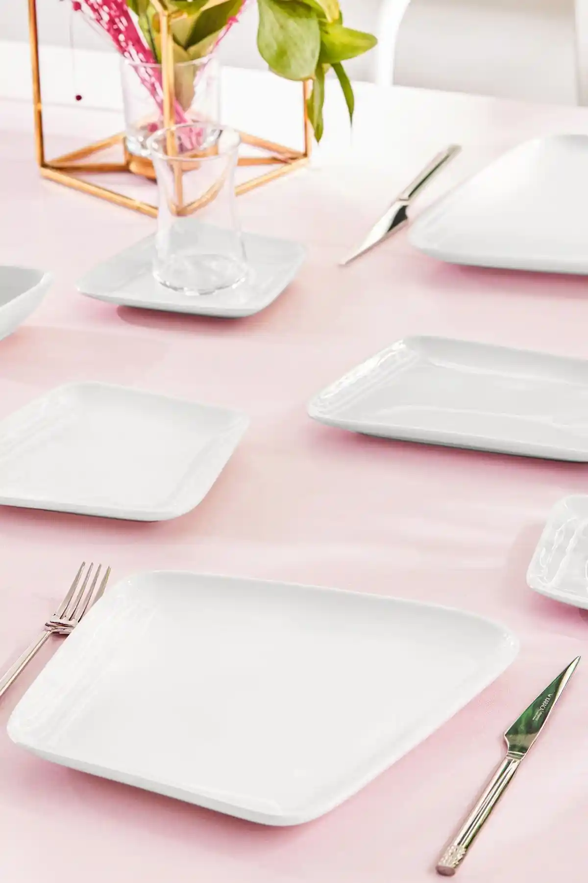 Karaca Naomi Kahvaltı Takımı ile Sofranızı Şıklık ve Zarafetle Donatın