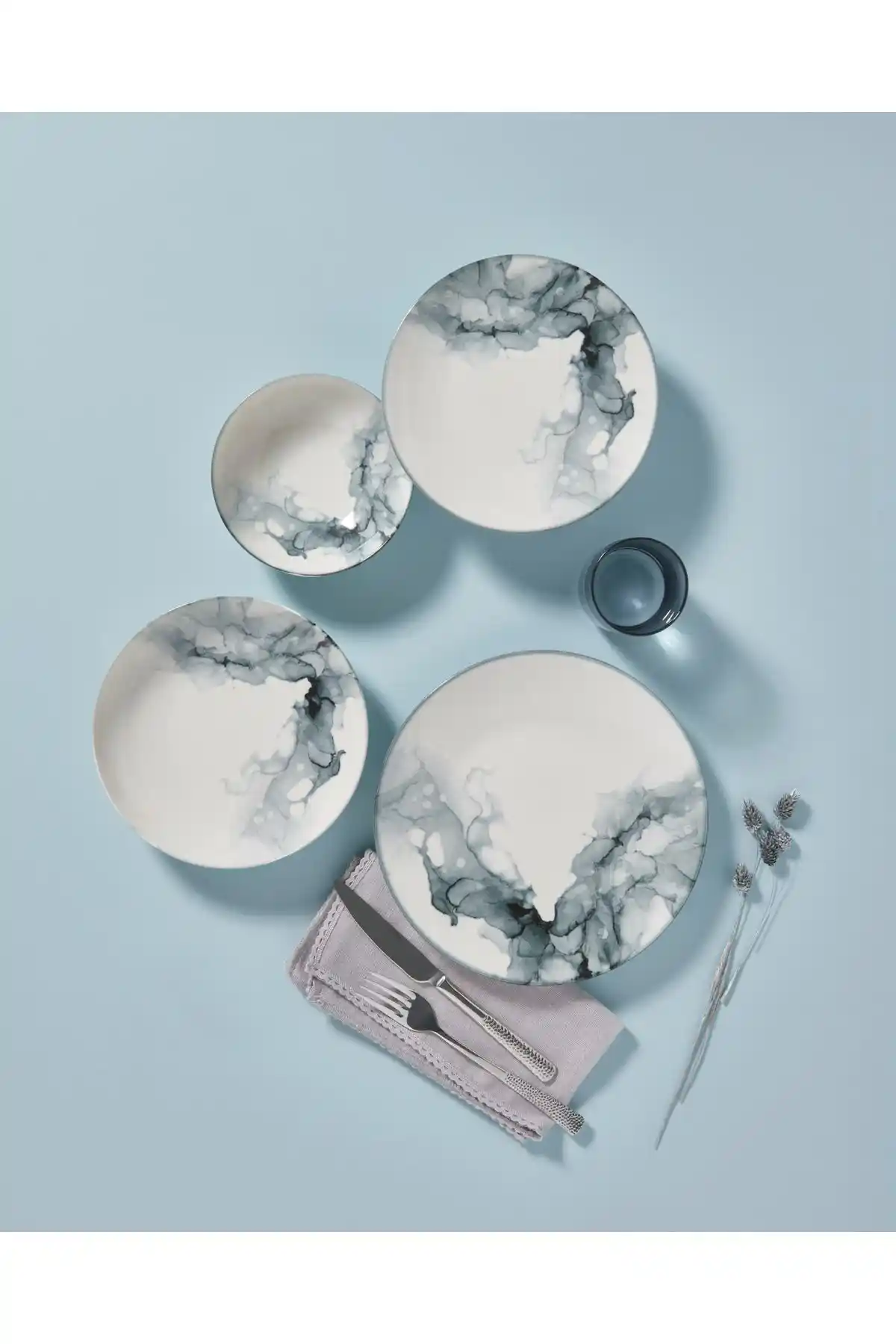 Kırık Porselen Parçalarıyla Yaratıcı ve Sürdürülebilir Dekorasyon Fikirleri