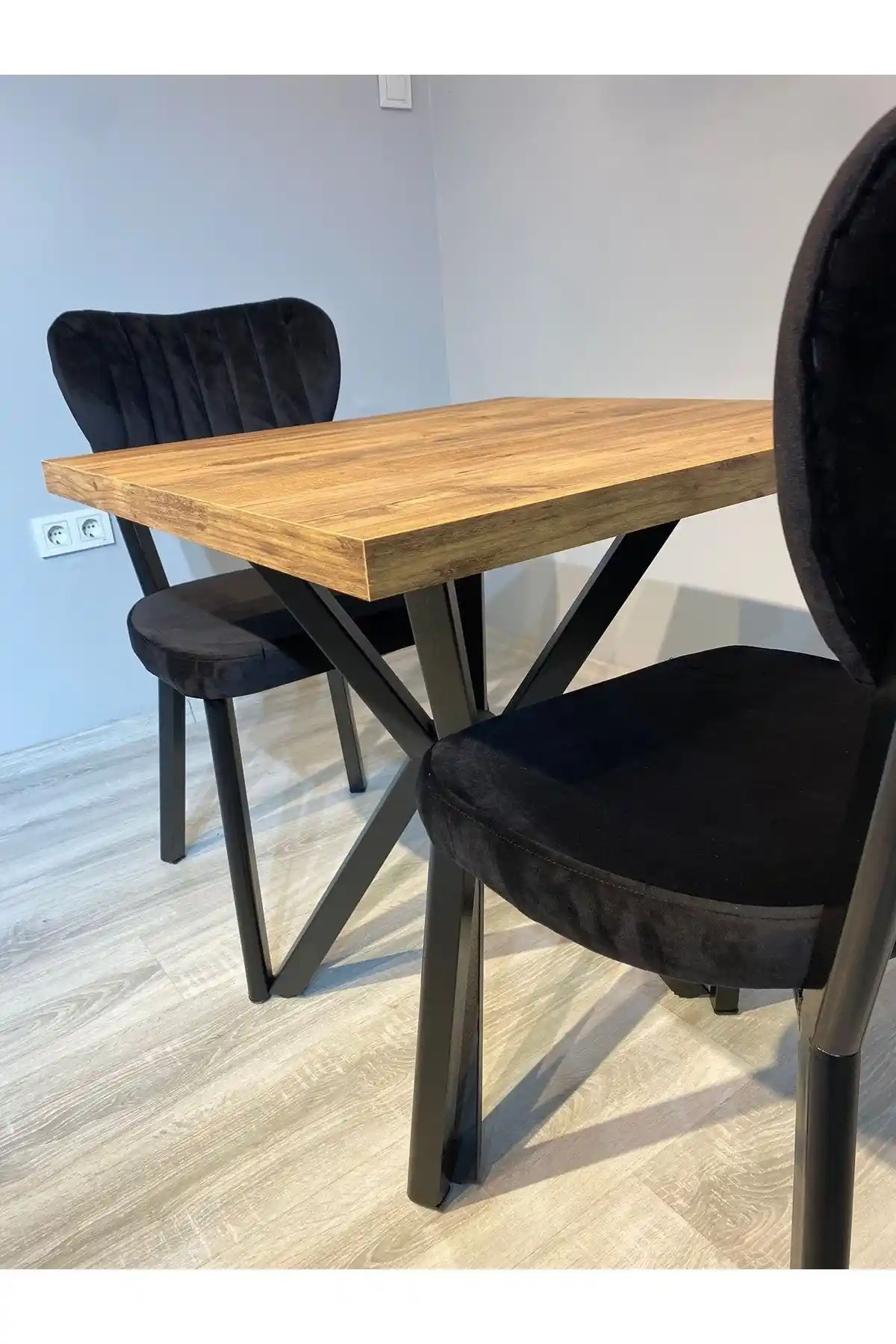 Küçük Alanlar İçin Modern ve Şık İki Kişilik Mutfak Masası Takımları