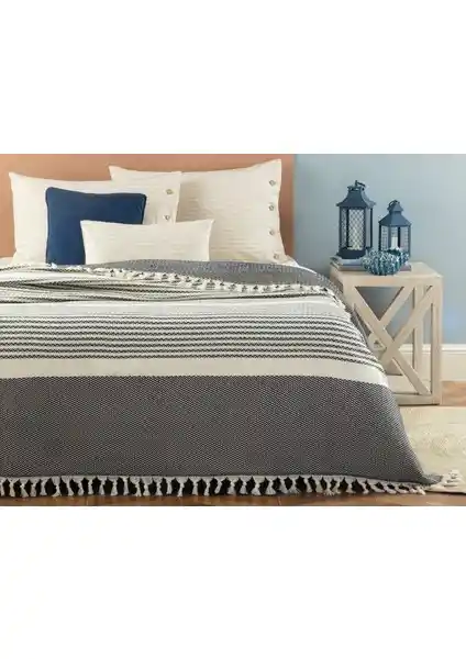 Madame Coco Denney Tek Kişilik Yatak Örtüsü Ekru ve Indigo Renk Seçenekleriyle Şık ve Dayanıklı