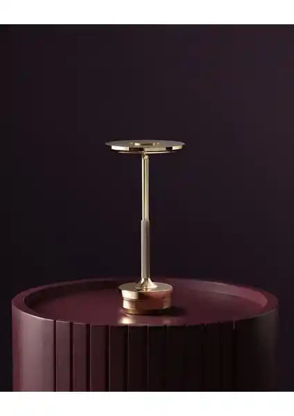 Madame Coco Stern Abajur Modern ve Şık Tasarımıyla Dekorasyonunuza Zarif Dokunuşlar Katar