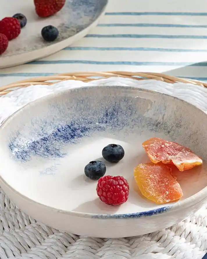 Mavi Tabak ile Dekorasyonda Şıklık ve Zarafetin En Güzel Yansımaları