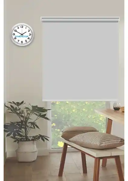 Mekstor Gri Güneşlik Stor Perde: Modern ve Şık Tasarımıyla Fonksiyonel Çözüm