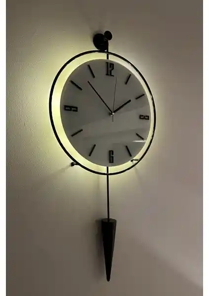 MetaQuartz Dekoratif Modern Metal Duvar Saati Şık ve Uzun Ömürlü Tasarım