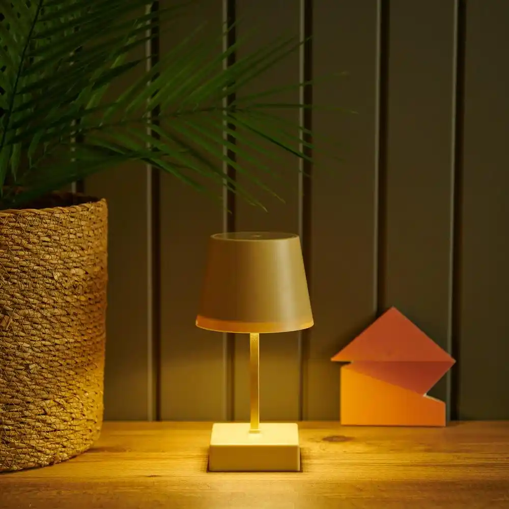 Modern Dekorasyon İçin Şık ve Fonksiyonel Bood Dokunmatik Masa Lambası Seçenekleri