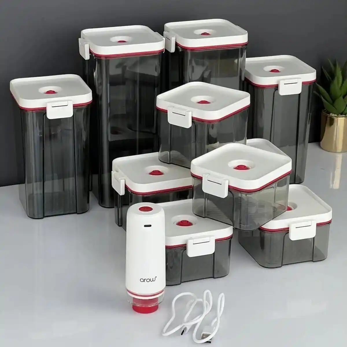 Modern Ev Dekorasyonunda Fonksiyonellik ve Estetiği Birleştiren Vakumlu Saklama Kabı