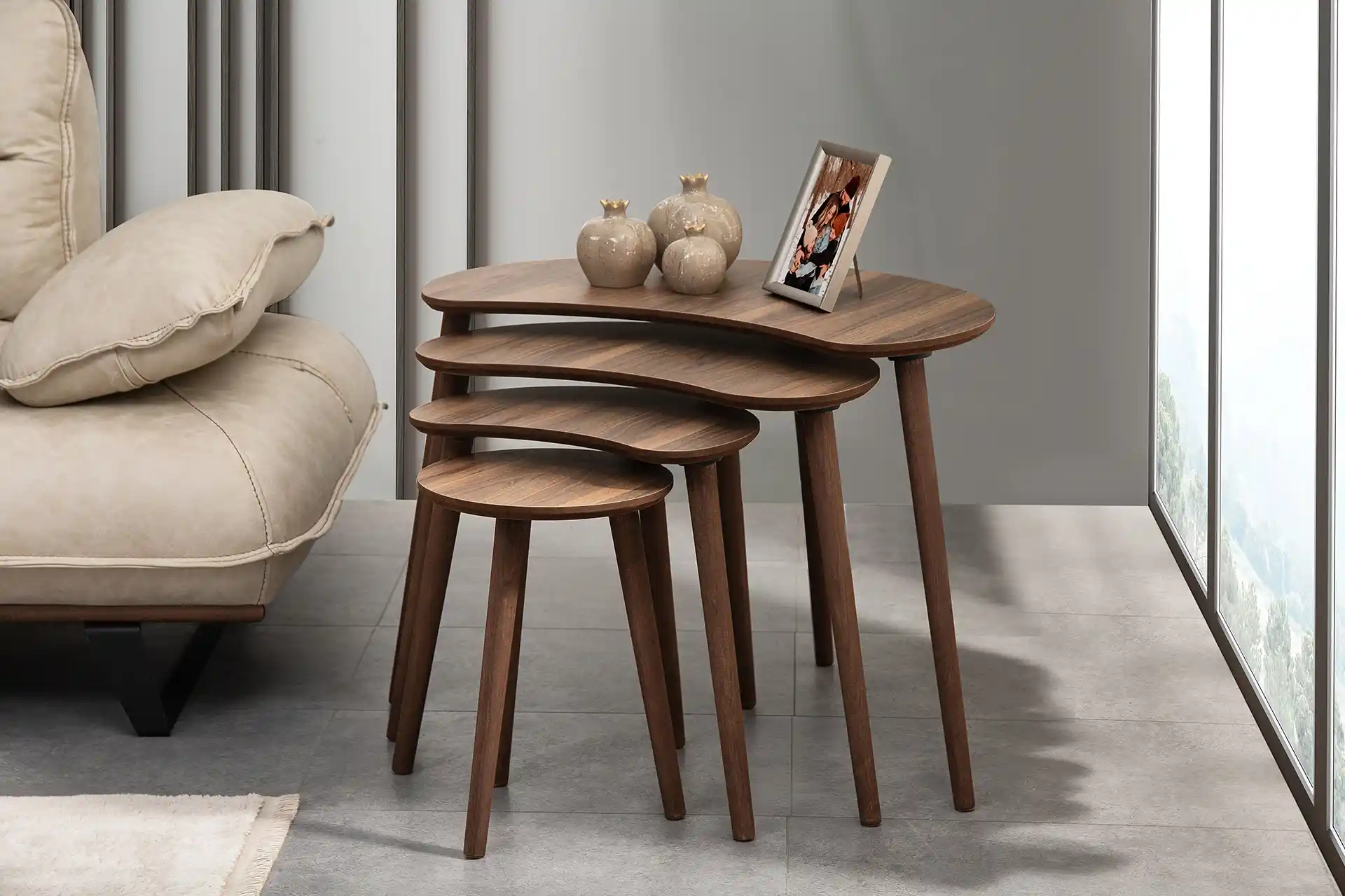 Modern ve Şık Dörtlü Sehpa Setleri ile Ev Dekorasyonunuzu Yenileyin