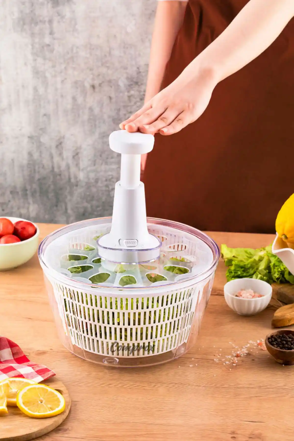 Mutfak Dekorasyonunda Salata Kurutucu Kullanımı ve Estetik Çözümler