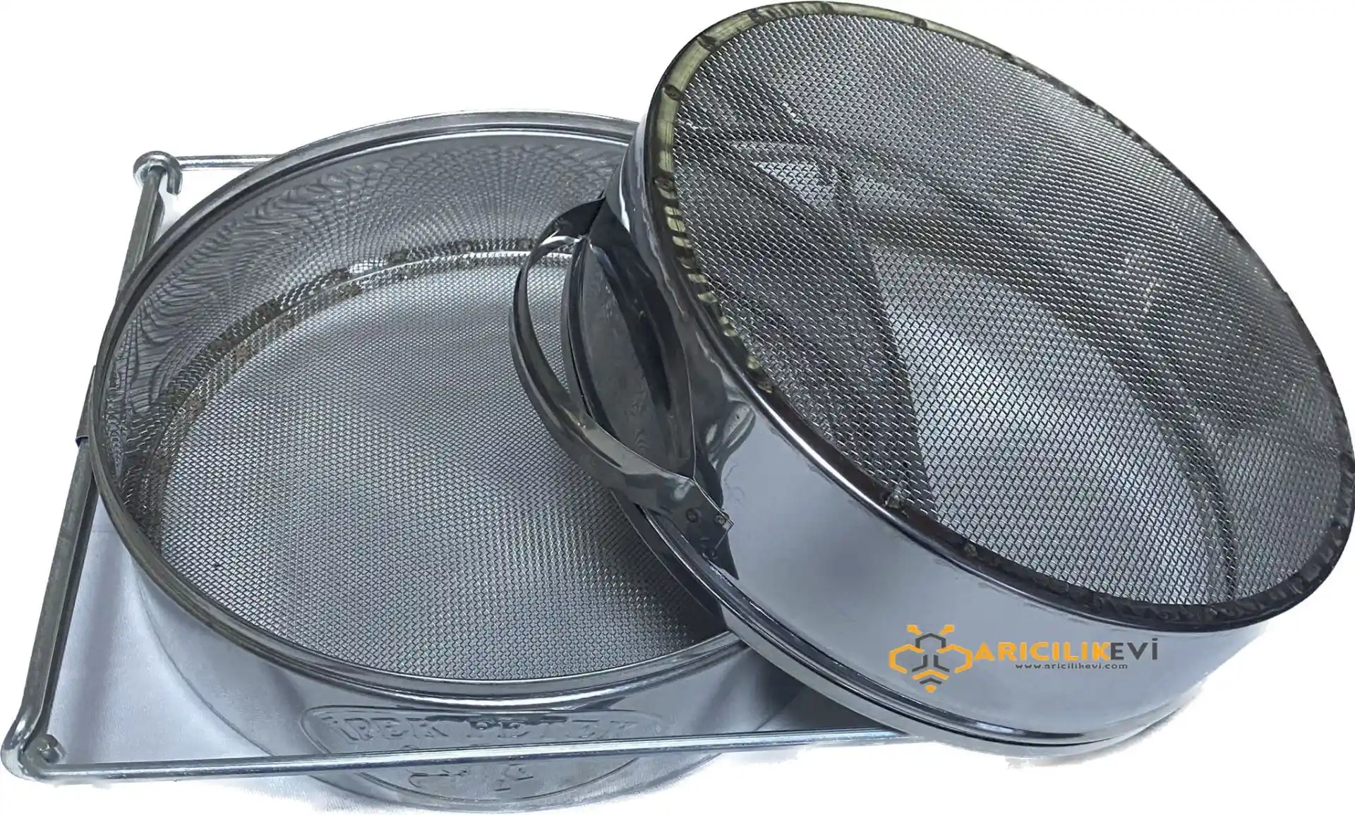 Mutfakta Estetik ve İşlevselliği Bir Arada Sunan İkili Süzgeç Seçenekleri