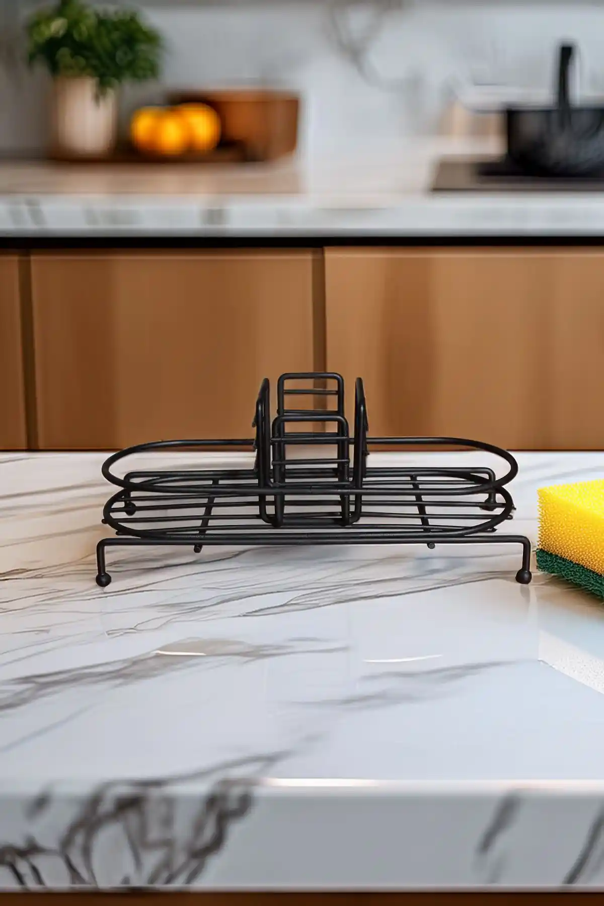 Mutfakta İşlevsellik ve Estetiği Birleştiren Modern Bulaşık Standları