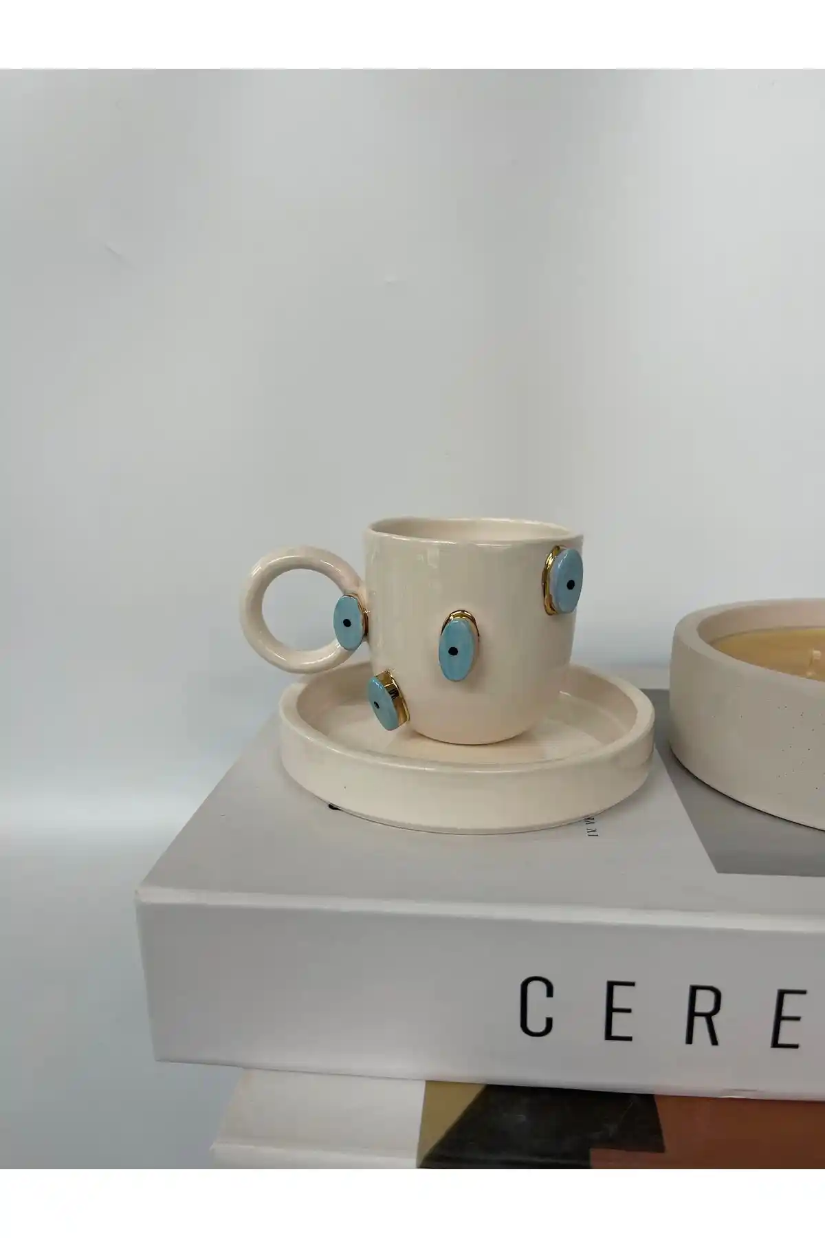 Nazar Boncuklu Fincanlar ile Dekorasyonda Hem Estetik Hem de Anlam Yükleyin