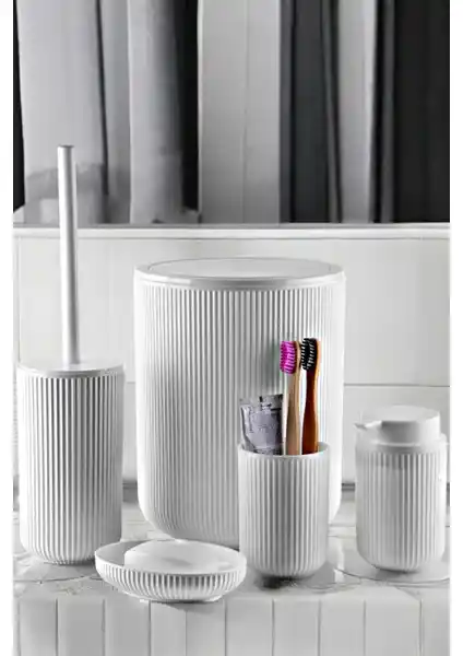 NY Home Beyaz 5 Parça Banyo Seti: Fonksiyonellik ve Estetiğin Mükemmel Uyumuyla Banyonuzu Yenileyin