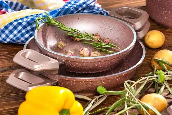 Sağlıklı Tava Seçimi: Malzeme ve Özelliklerle Mutfakta Güvenli Pişirme Rehberi