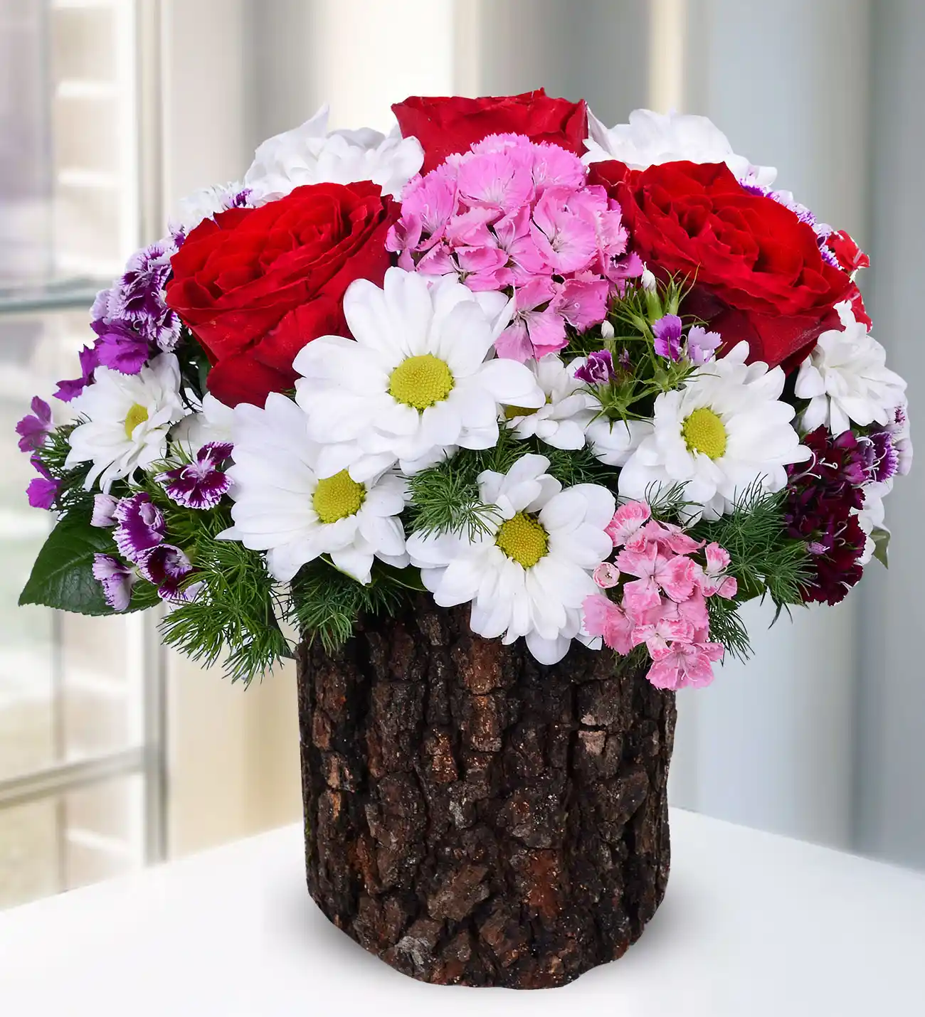 Saksı Çiçekleri ile Dekorasyonunuzu Canlandırmanın Yolları ve Seçenekleri