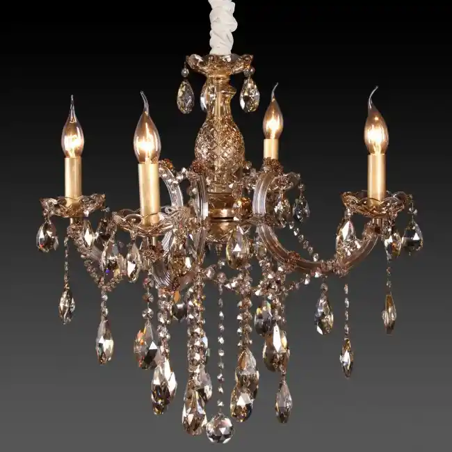 Salon Dekorasyonunda Uygun Avize Seçimi ve Dekorasyona Katkıları