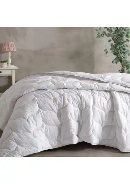 Soley Basic Beyond Seersucker Mikrofiber Yorgan: Dört Mevsim Konfor ve Sağlıklı Uyku İçin