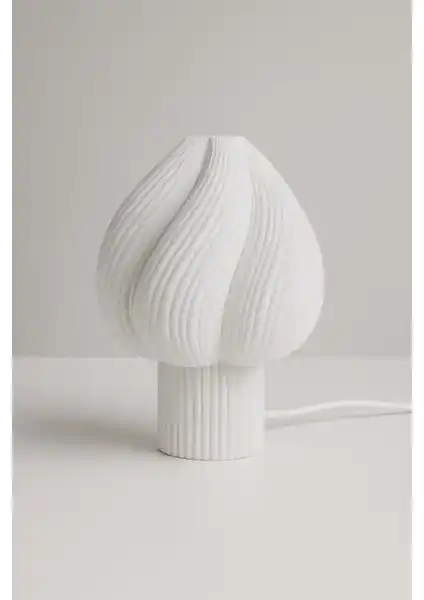 Todu Icecream Masa Lambası: Modern ve Estetik Tasarım ile Uzun Ömürlü Aydınlatma