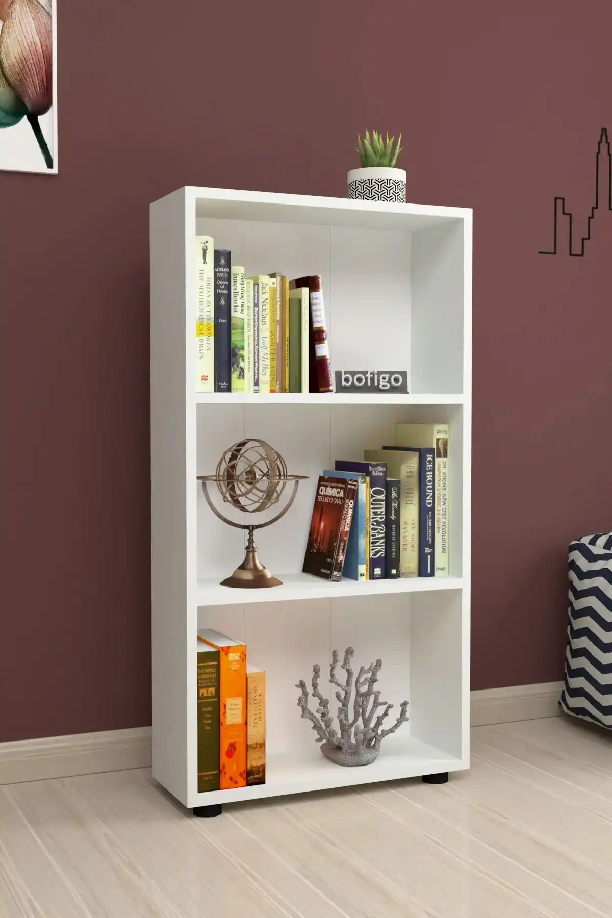 Üç Raflı Kitaplıkların Dekorasyonda Kullanımı ve Stil Seçenekleri