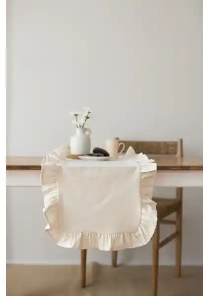Wellstil Rufle Fırfırlı Keten Masa Örtüsü Şıklık ve Dayanıklılığı Bir Arada Sunar