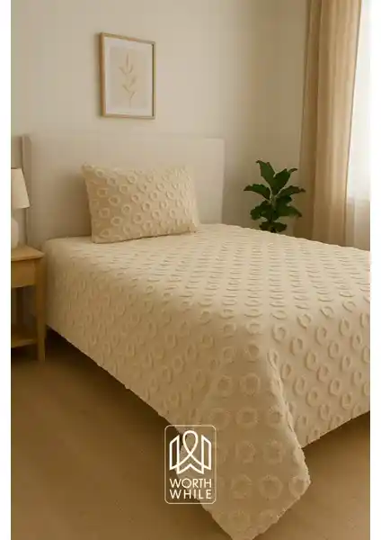 Worthwhile Cappuccino Ponponlu Şönil Yatak Örtüsü Modern ve Şık Tasarımıyla Dekorasyonunuza Değer Katar