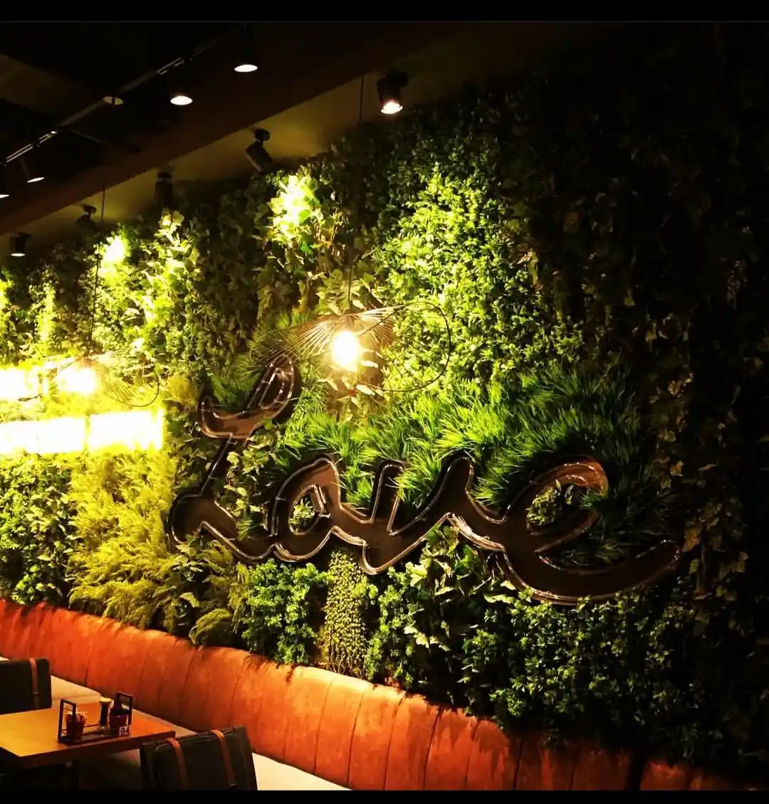 Yapay Çiçeklerle Dekorasyonda Estetik ve Dayanıklılık Trendleri