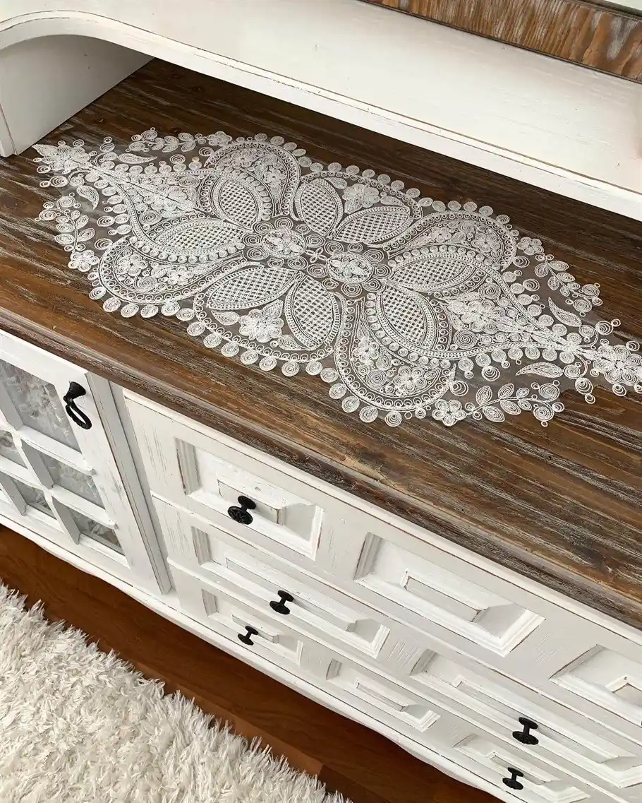 Yatak Odası Dekorasyonunda 3 Parça Dantel Kullanımı ve Modern Tasarım İpuçları