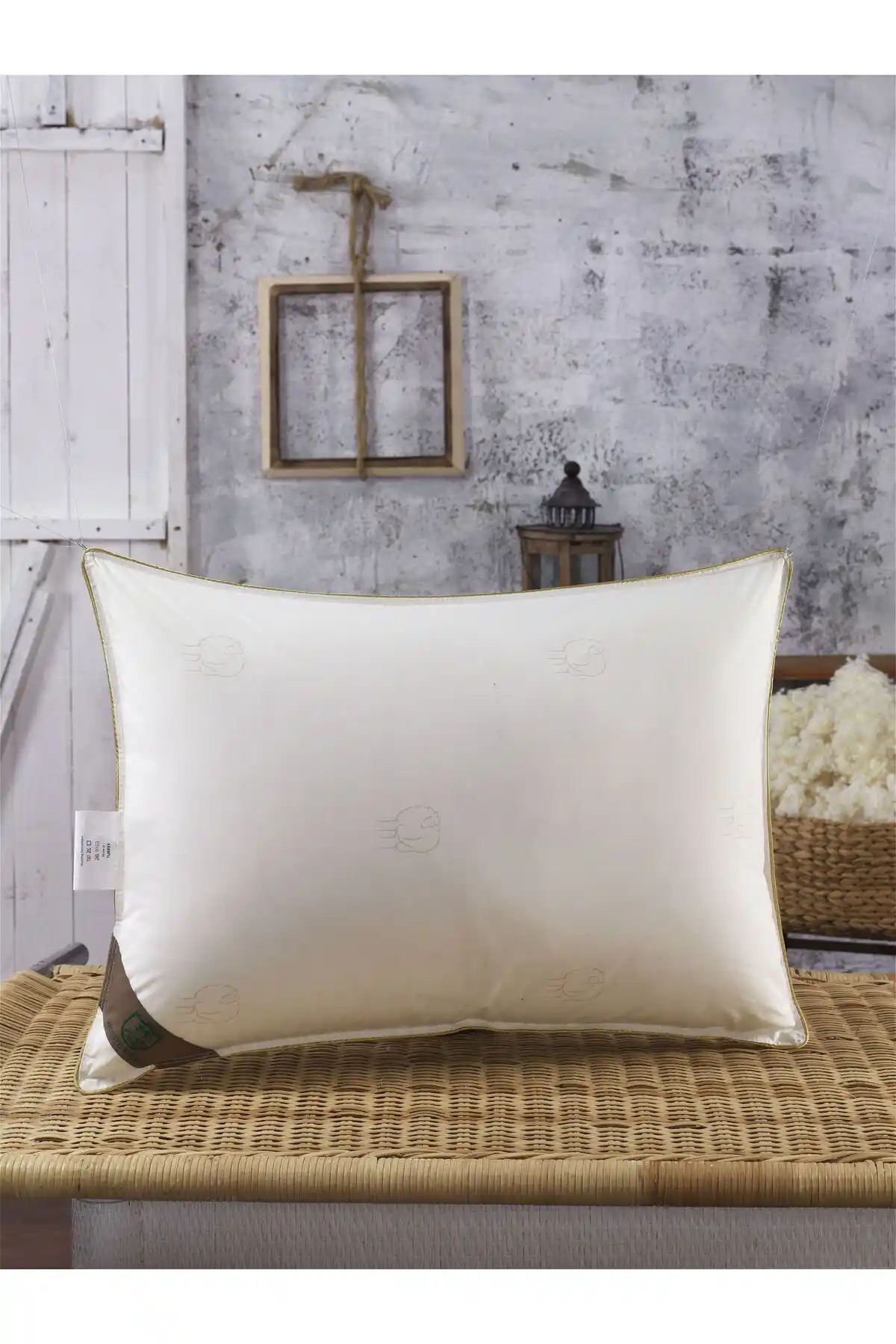 Yün Yastıklarla Dekorasyonunuzu Zenginleştirin ve Estetik Katın