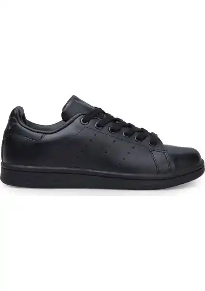 Adidas Stan Smith M20327 ve FX5500 Modellerinin Detaylı Karşılaştırması
