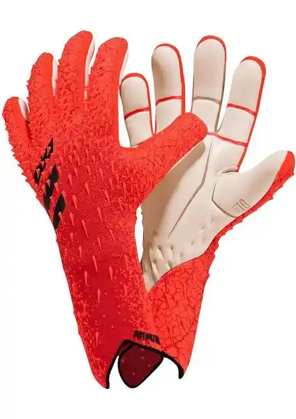 Elamco Global ve Uhlsport Soft Advanced Kaleci Eldivenleri Karşılaştırması