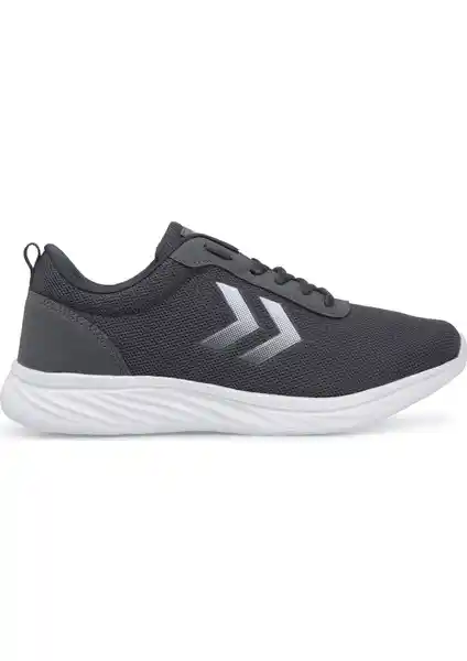 Hummel Aerolite ve Crosslite Spor Ayakkabıları Karşılaştırması: Hangi Model Sizin İçin Uygun