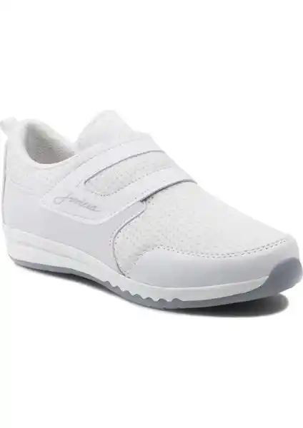 Kadın Günlük Ayakkabı Karşılaştırması: Arriva Lifestyle Flex ve Lideral Modelleri