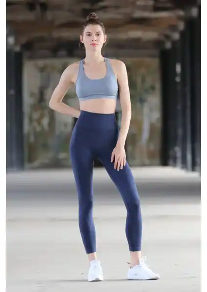 Kadın Spor Taytları Karşılaştırması: Jerf Gela ve Puma Run Favorite Detaylı İnceleme