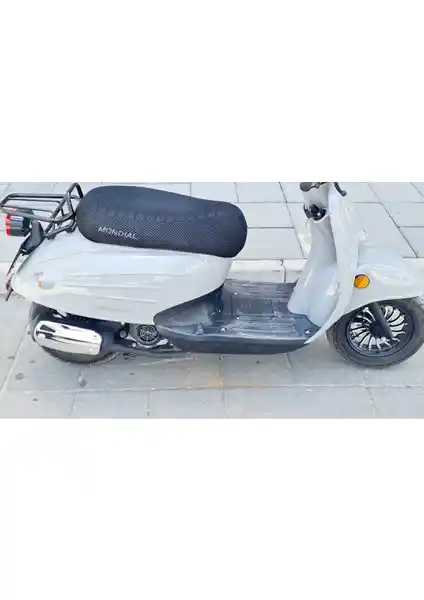 Larimar Mondial 50 Turismo File Sele Kılıfı Spor ve Konfor Sunan Koruyucu Tasarım