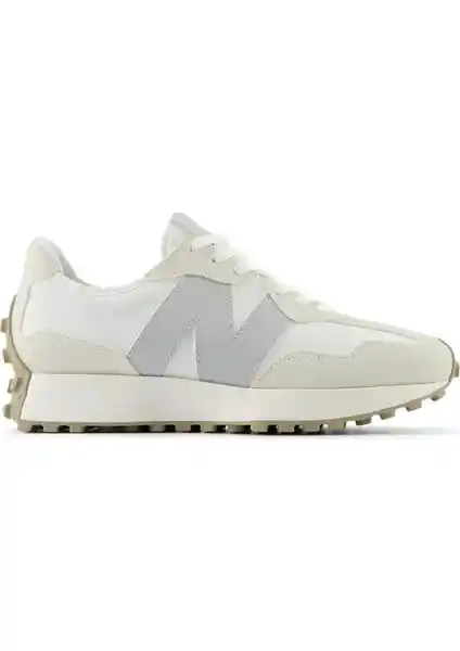 New Balance 327 ve Puma Runtamed Kadın Günlük Spor Ayakkabı Karşılaştırması