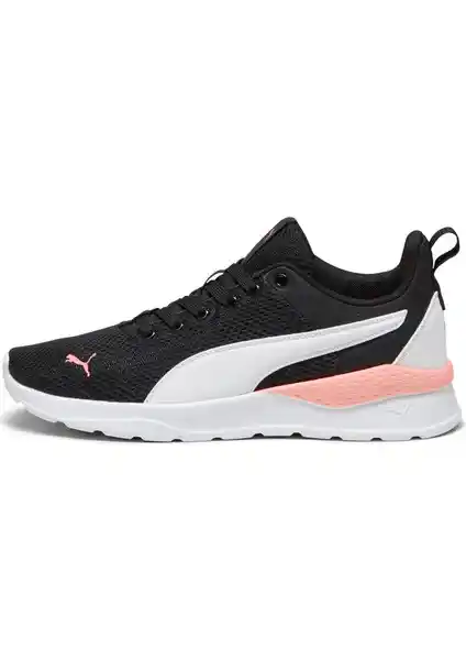 Puma Anzarun Lite ve Skechers Skech-Lite Pro Karşılaştırması: Hangi Spor Ayakkabısı Daha Uygun