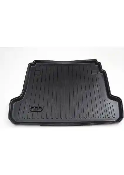 Renault Fluence İçin Dayanıklı ve Estetik Bagaj Havuzu Çözümü