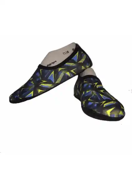 Savana Ayak Mayosu ve Yeni Nesil Kaymaz Taban Deniz Ayakkabısı Karşılaştırması