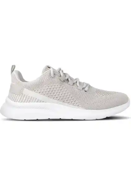 Slazenger Adelbert I ve Tuesday I Erkek Spor Ayakkabılarının Karşılaştırması ve Özellikleri