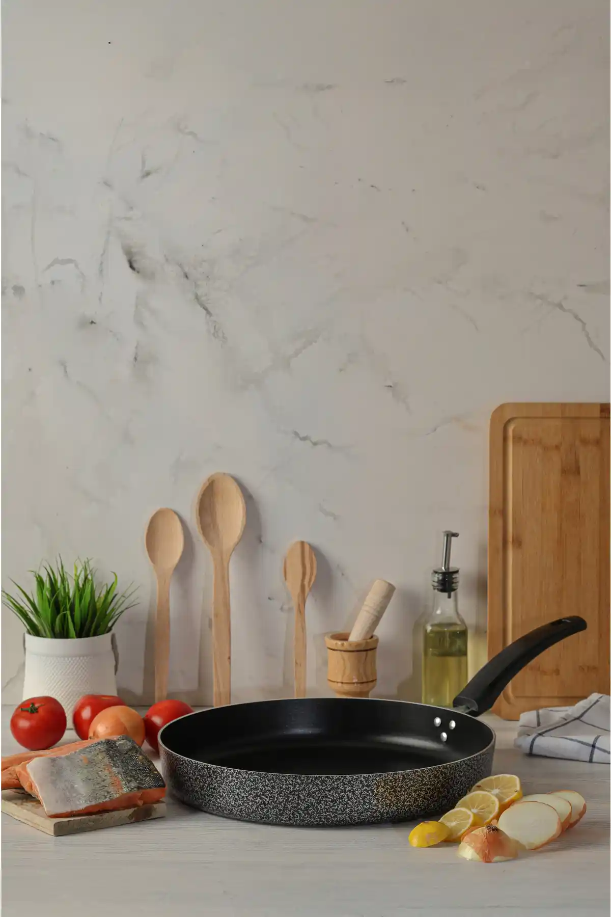 32 cm Balık Börek Bazlama Izgara Tavası: Çok Yönlü Yapışmaz Kaplama ve Hızlı Isı Dağılımı