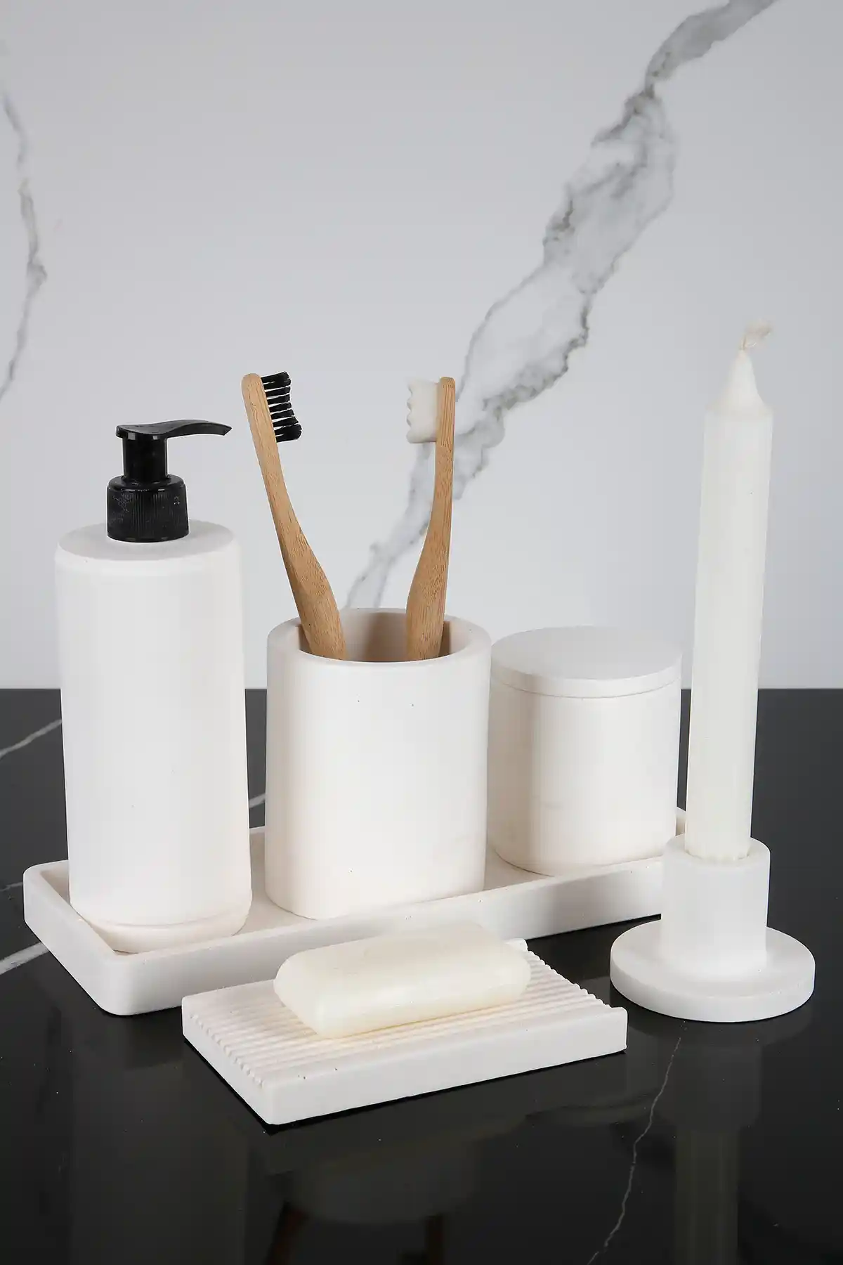 Betonmall 7 Parça Banyo Seti: Şık Beton Dokunuşuyla Modern Banyolar için Dayanıklılık