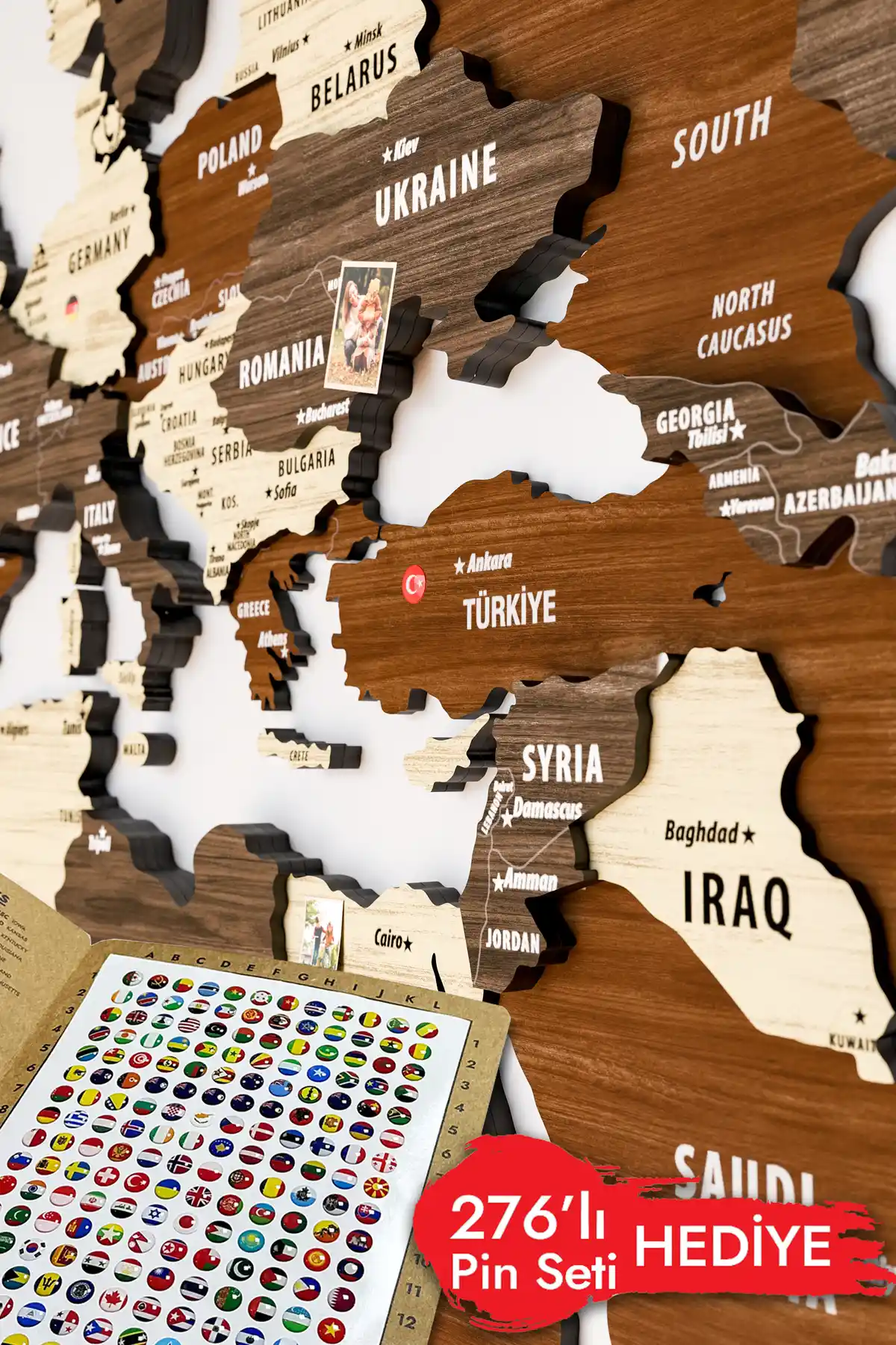 Renkli Dünyalar: 3D Ahşap Dünya Haritası ile Modern Duvar Dekoru ve İç Mekan Vurgusu