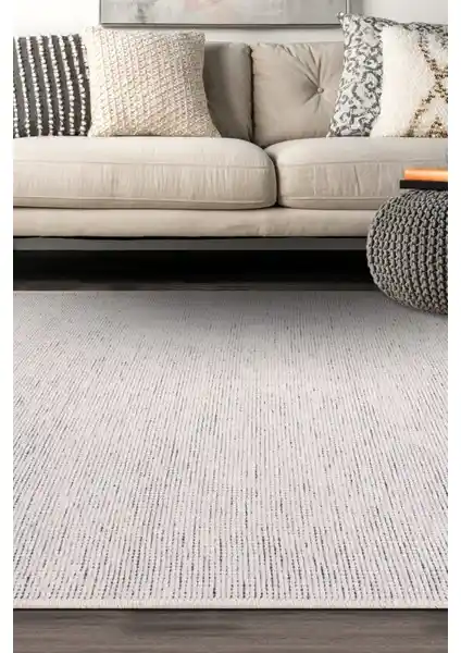 Dekozer Azra ve West Home Kaymaz Taban Halılarının Karşılaştırması