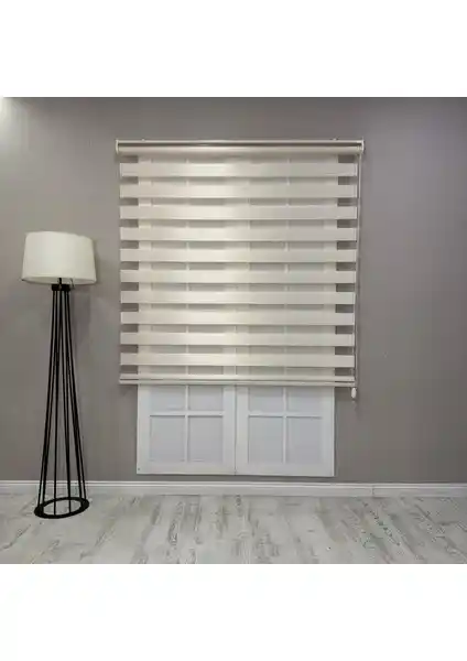 Donatti Bambu Zebra Stor ve İ.D İpek Dokuma Siyah Güneşlik Karşılaştırması