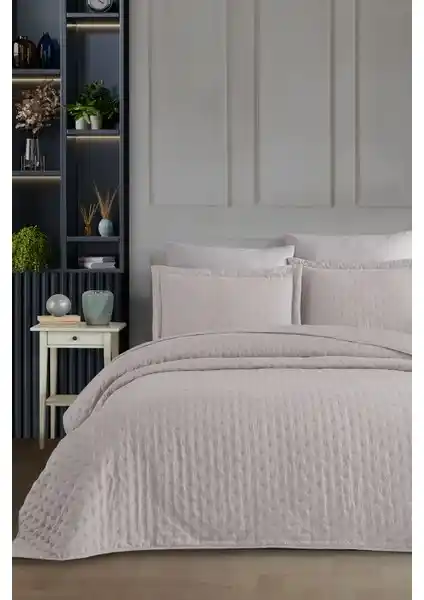 Elart Helena ve Yataş Dazel Çift Kişilik Yatak Örtüsü Karşılaştırması