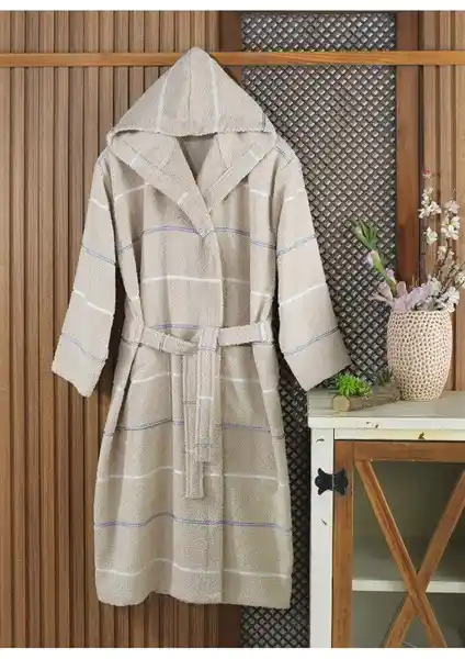 Esmen Bornoz ve Rozet Tekstil Gri Büyük Beden Bornoz Karşılaştırması