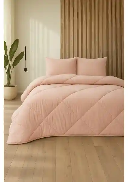 Formeya Lüx Soft Silikon ve Madame Coco Leonce Micro Yorgan Karşılaştırması