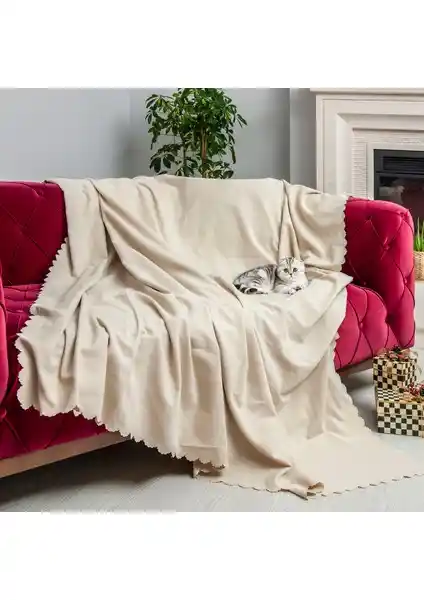 Latuda Concept ve Velerde Home Kaymaz Koltuk Örtüleri Karşılaştırması