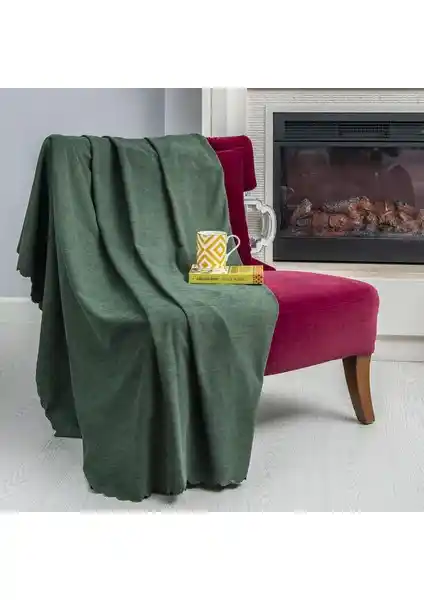 Latuda Konsept ve Latuda Şönil Jakarlı Kaymaz Koltuk Örtüsü Karşılaştırması